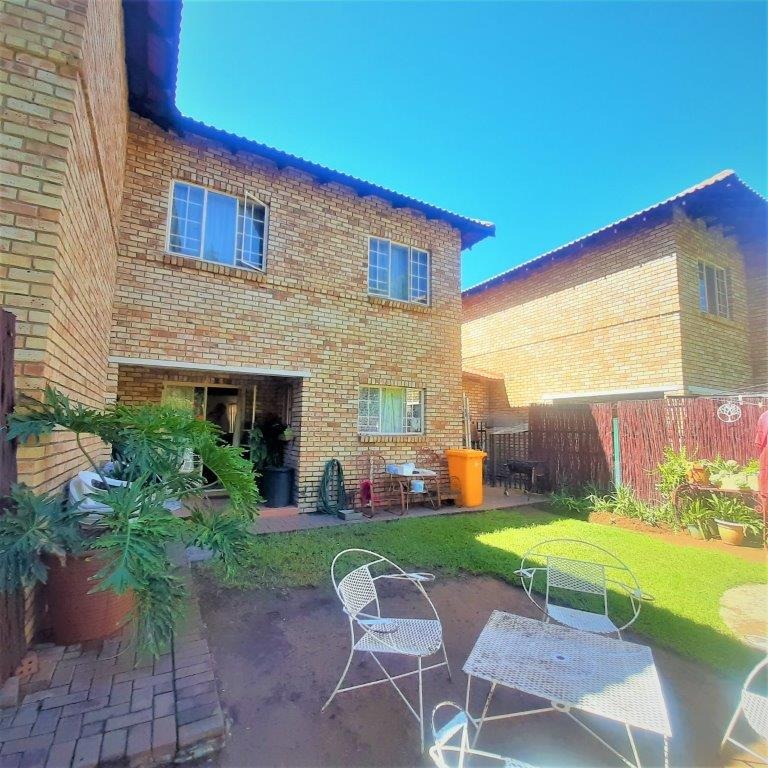 3 Bedroom Property for Sale in Waterval East North West